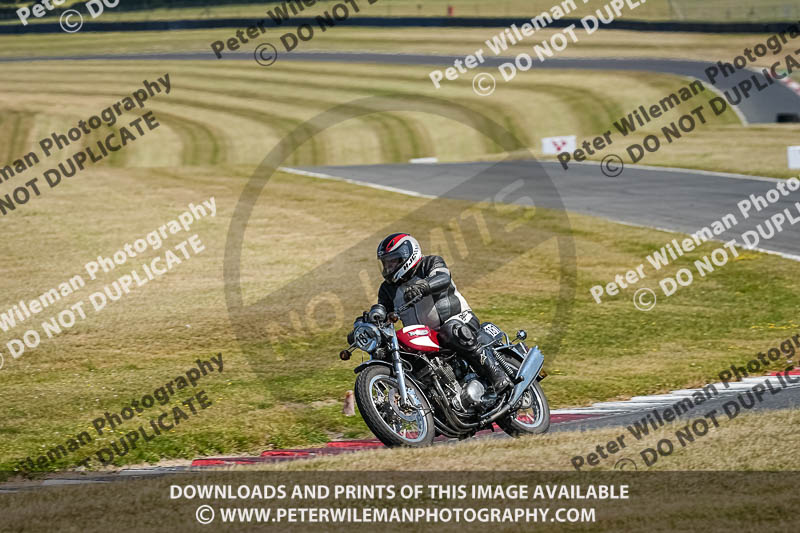 cadwell park;cadwell park photographs;cadwell trackday photographs;enduro digital images;event digital images;eventdigitalimages;peter wileman photography;racing digital images;trackday digital images;trackday photos
